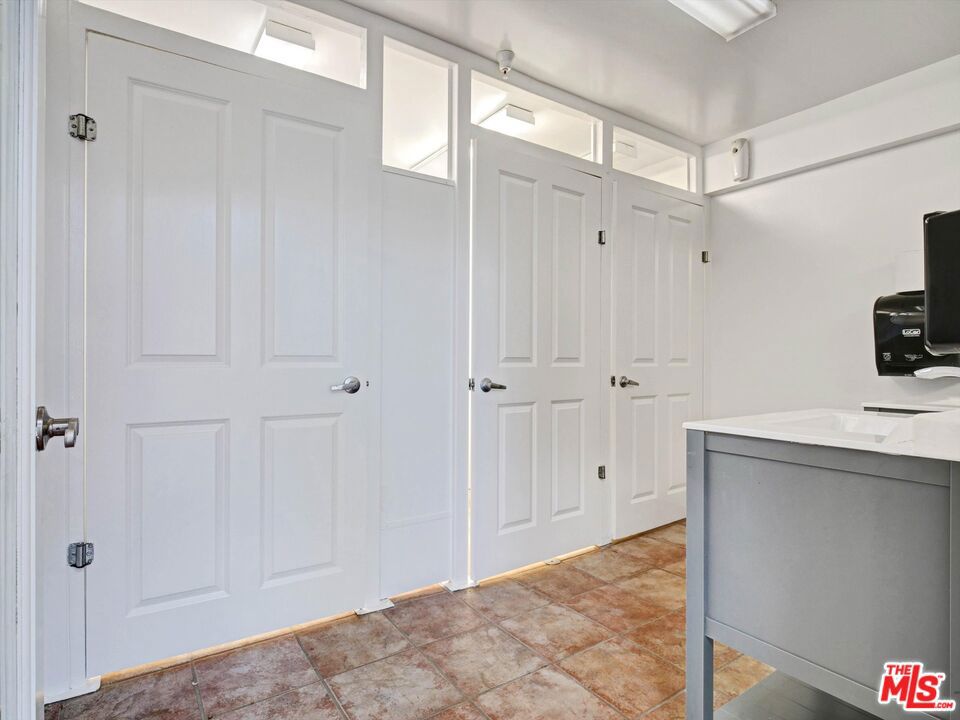 3504 Las Flores Canyon Road