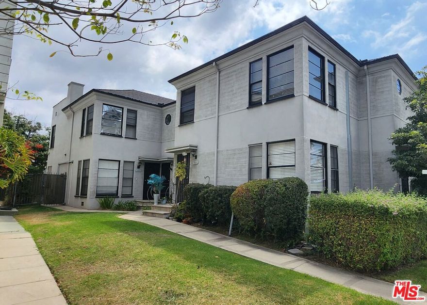 Great Location!! Just north of Pico.  You will love it before you even enter the unit. Beautiful 2-bedroom, 1-bath apartment in a 4-unit building. Very quiet. New paint and hardwood flooring throughout. Tile flooring in the bathroom and kitchen.  Washer & Dryer in the unit. 1-car garage comes with the apt. This is a downstairs unit of a 2-story building, a few steps before entering the main door for the building. Move-in ready. Great neighbors.