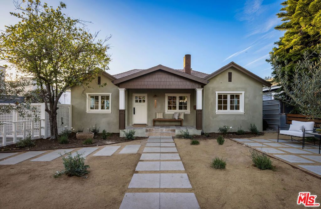 Photo of 1411 Armadale Avenue, Los Angeles, CA 90042 (MLS # 25629905)