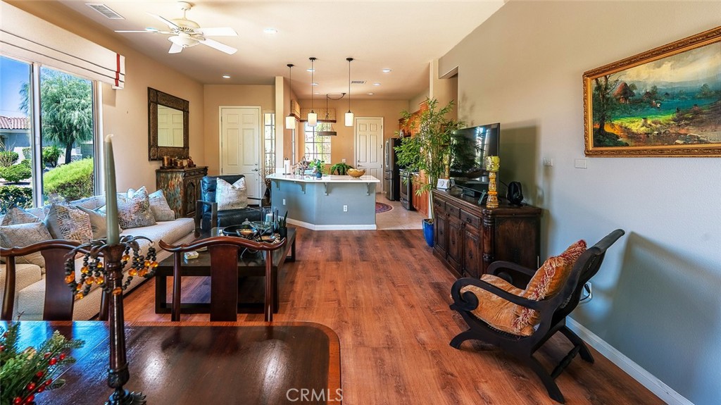 81535 Avenida De Baile
