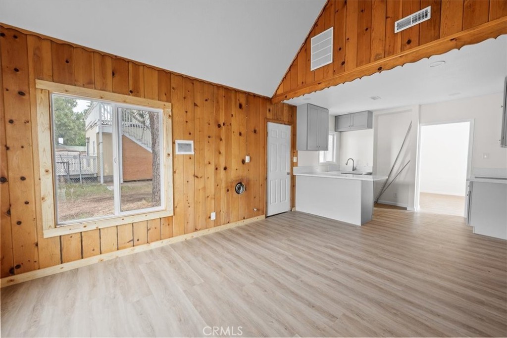 345 W Fairway Boulevard