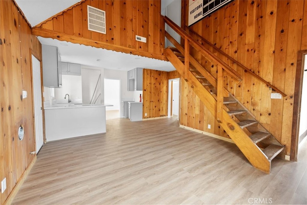 345 W Fairway Boulevard