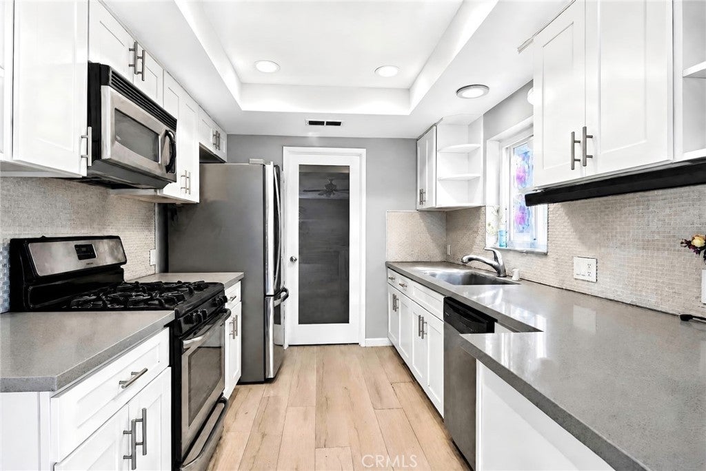3521 San Fernando