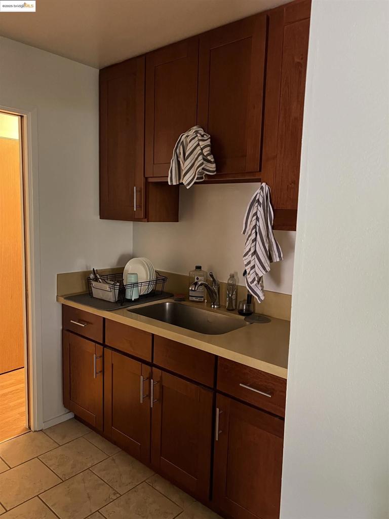 ELMWOOD - Residential Lease
