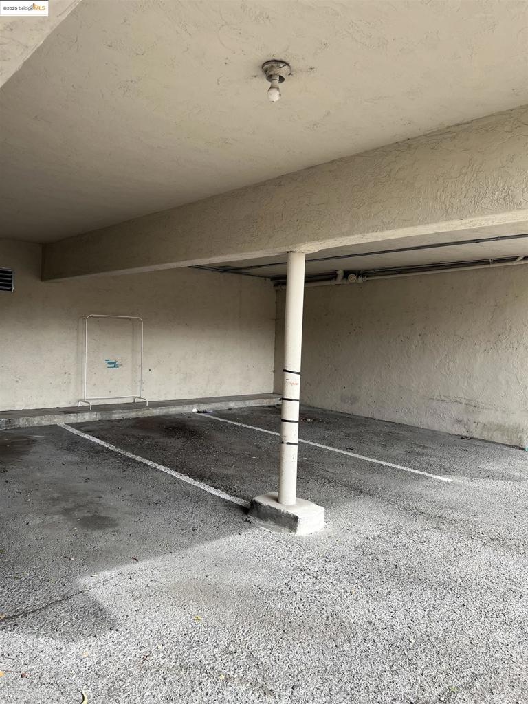 ELMWOOD - Residential Lease