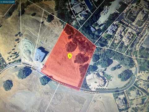 Photo of 2450 Tassajara Ln LN, Danville, CA 94526 (MLS # 41148699)