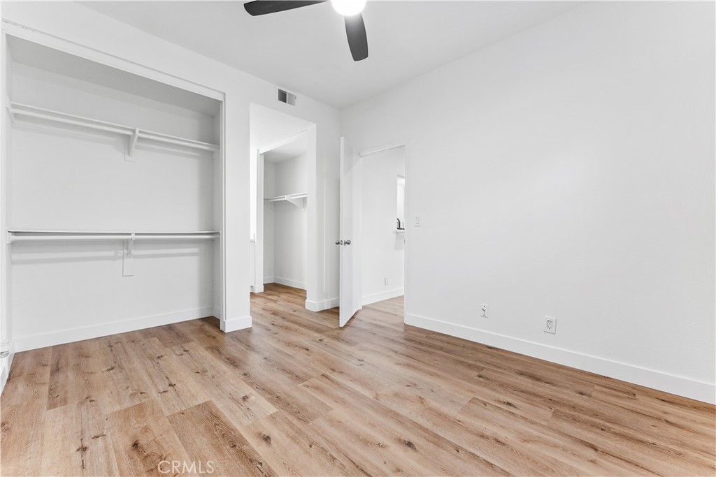 Las Flores (R2) (LF) - Residential Lease