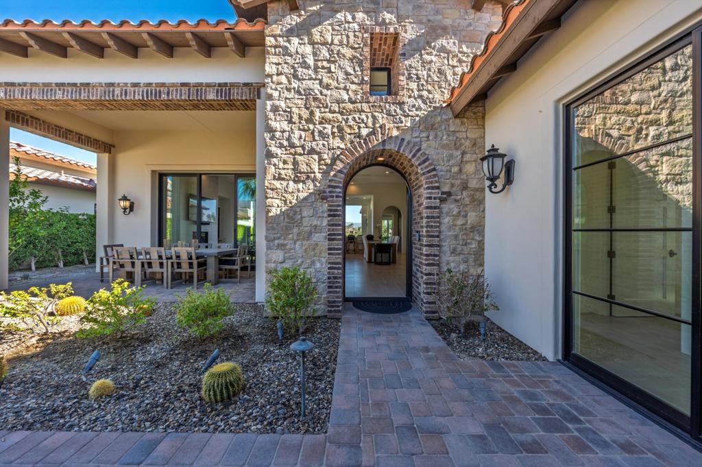 Andalusia at CM - Residential