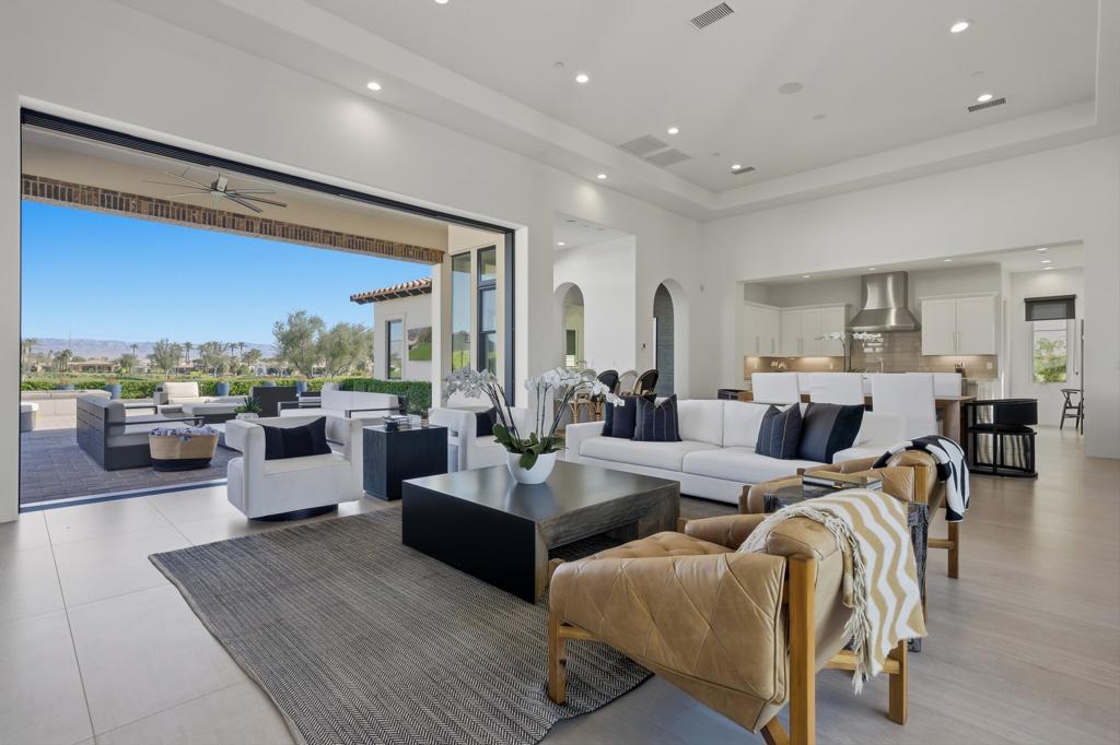 Andalusia at CM - Residential