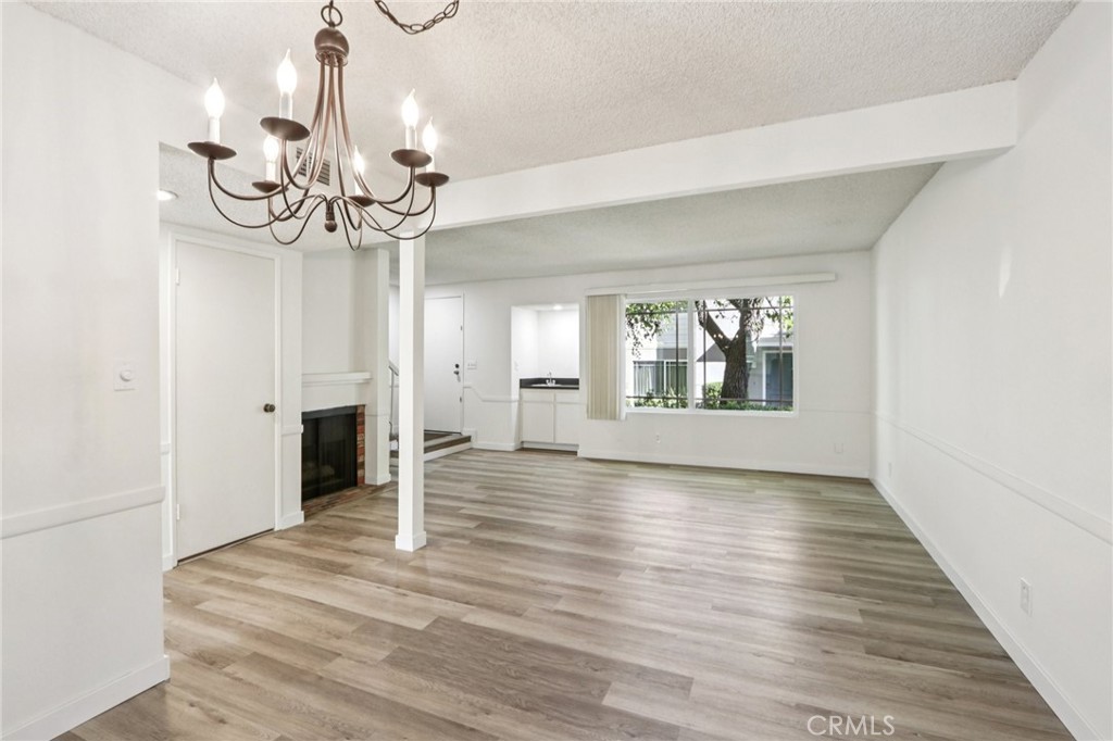 17800 Devonshire Street 6