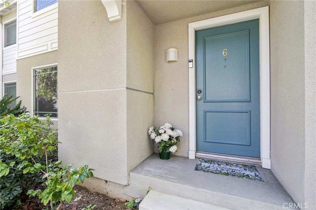 17800 Devonshire Street 6