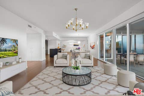 Photo of 6250 Hollywood Boulevard #4E, Los Angeles, CA 90028 (MLS # 26874931)