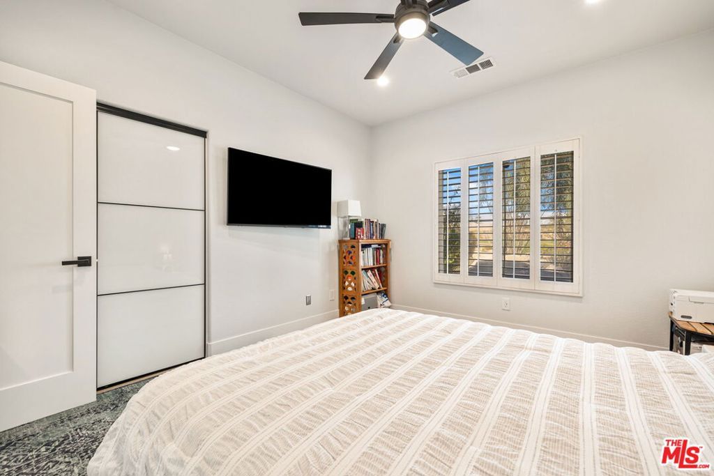 Photo of 1079 Alta Cresta, Palm Springs, CA 92262 (MLS # 26665983)