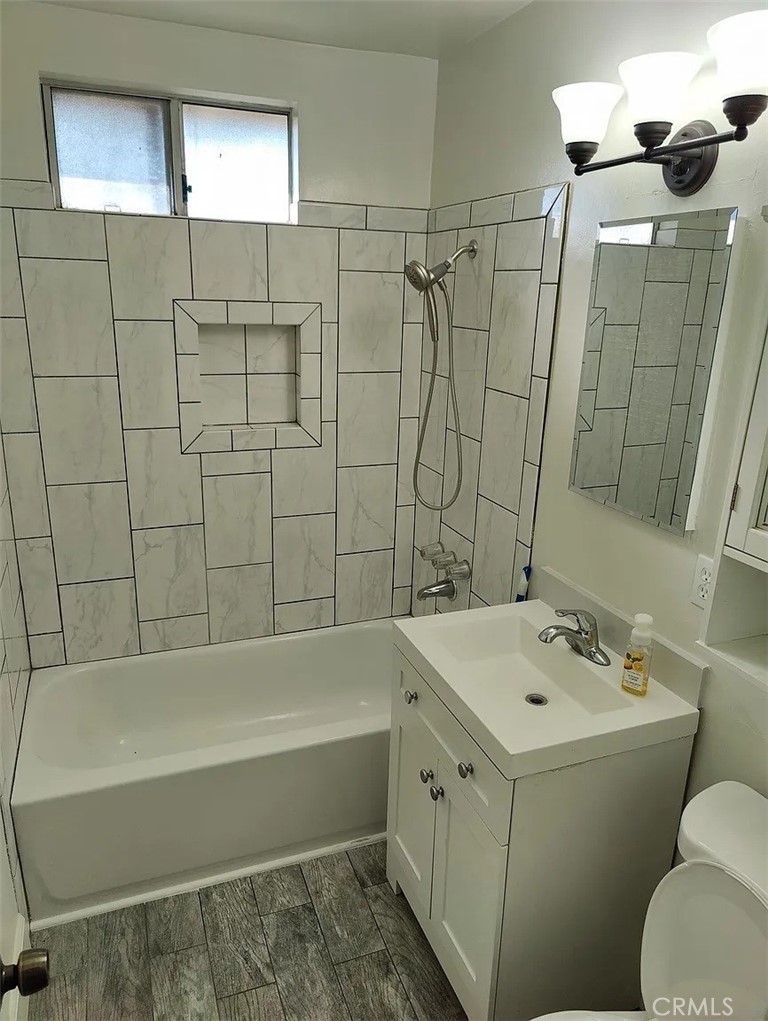 744 N Angelina