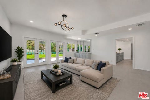 Photo of 17606 Camino De Yatasto, Pacific Palisades, CA 90272 (MLS # 26652285)