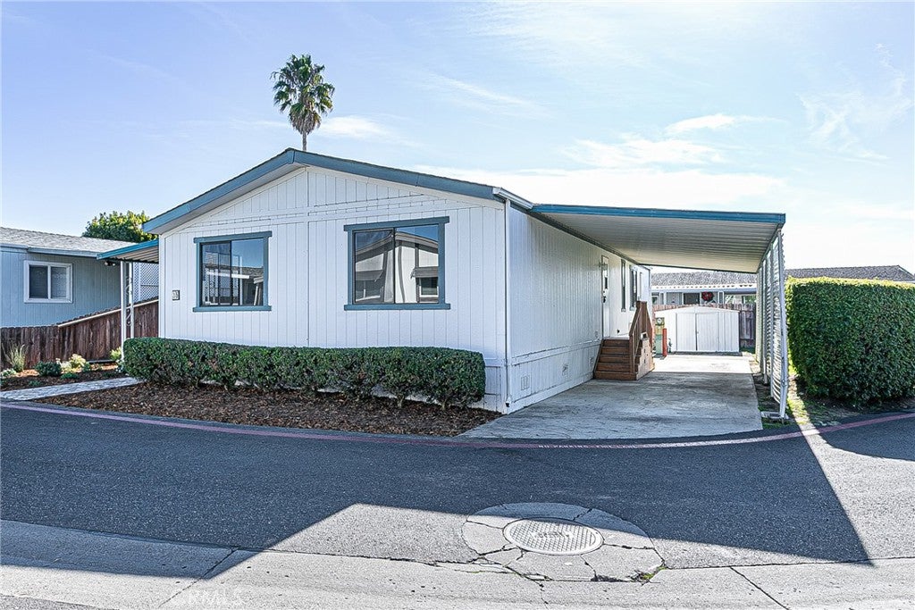 2550 Cienaga Street 35