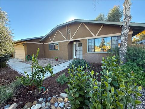 Photo of 912 Wade Drive, Paso Robles, CA 93446 (MLS # SC25224532)