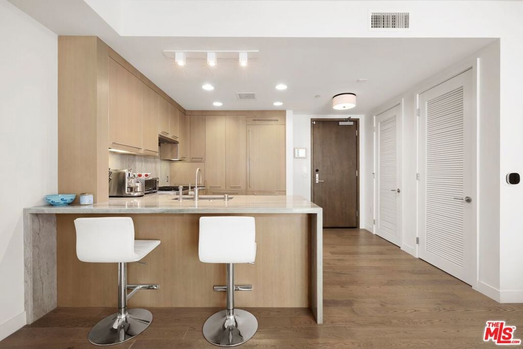 Photo of 1755 Ocean Avenue #608, Santa Monica, CA 90401 (MLS # 26930593)
