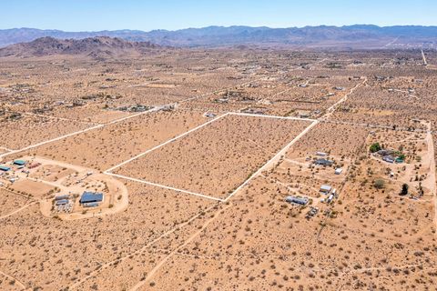 Photo of 1 Aberdeen Drive, Yucca Valley, CA 92284 (MLS # 219145780DA)