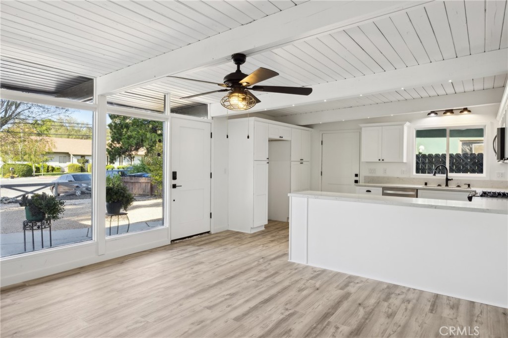 528 Creston