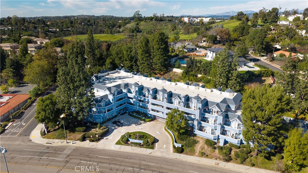 1501 N Brea Boulevard 212