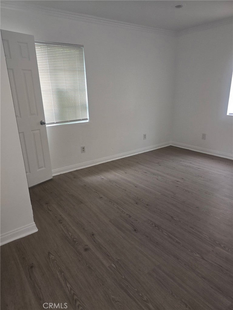 1063 1065 N Pershing