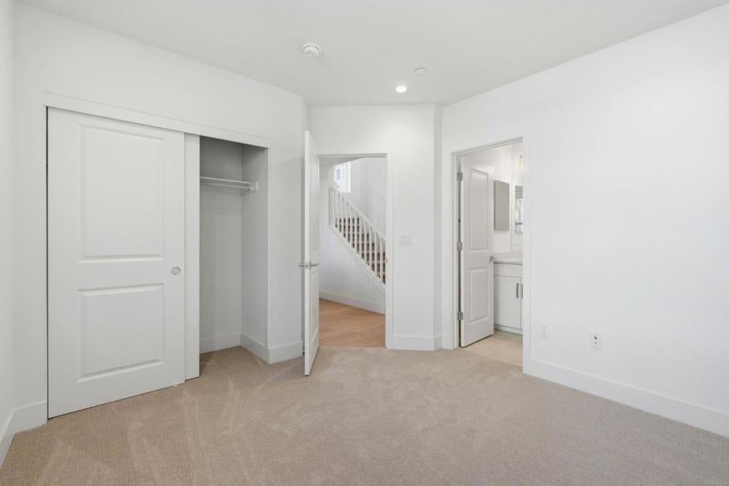 224 Oak Circle