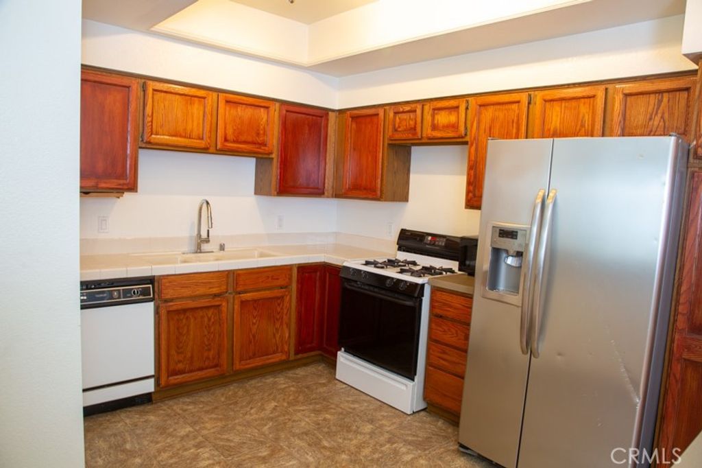 Photo of 5420 Sylmar Avenue #105, Sherman Oaks, CA 91401 (MLS # SR25246221)