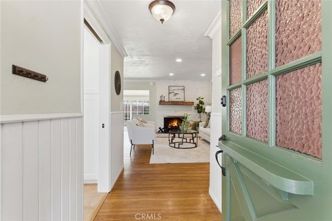 Photo of 9309 Swinton Ave, North Hills, CA 91343 (MLS # SR25242443)