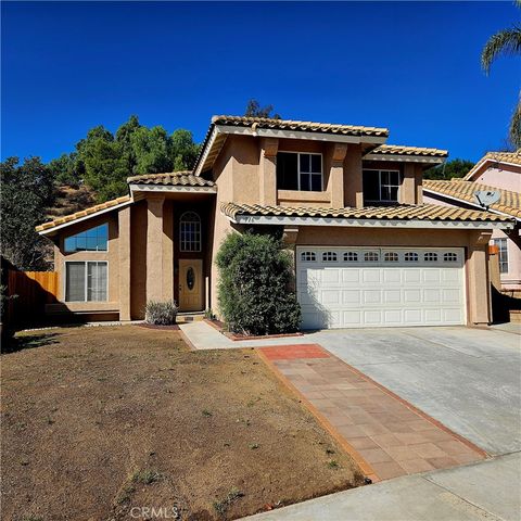 Photo of 716 La Loma Lane, Corona, CA 92879 (MLS # IG25247118) Photo of 716 La Loma Lane, Corona, CA 92879 (MLS # IG25247118)