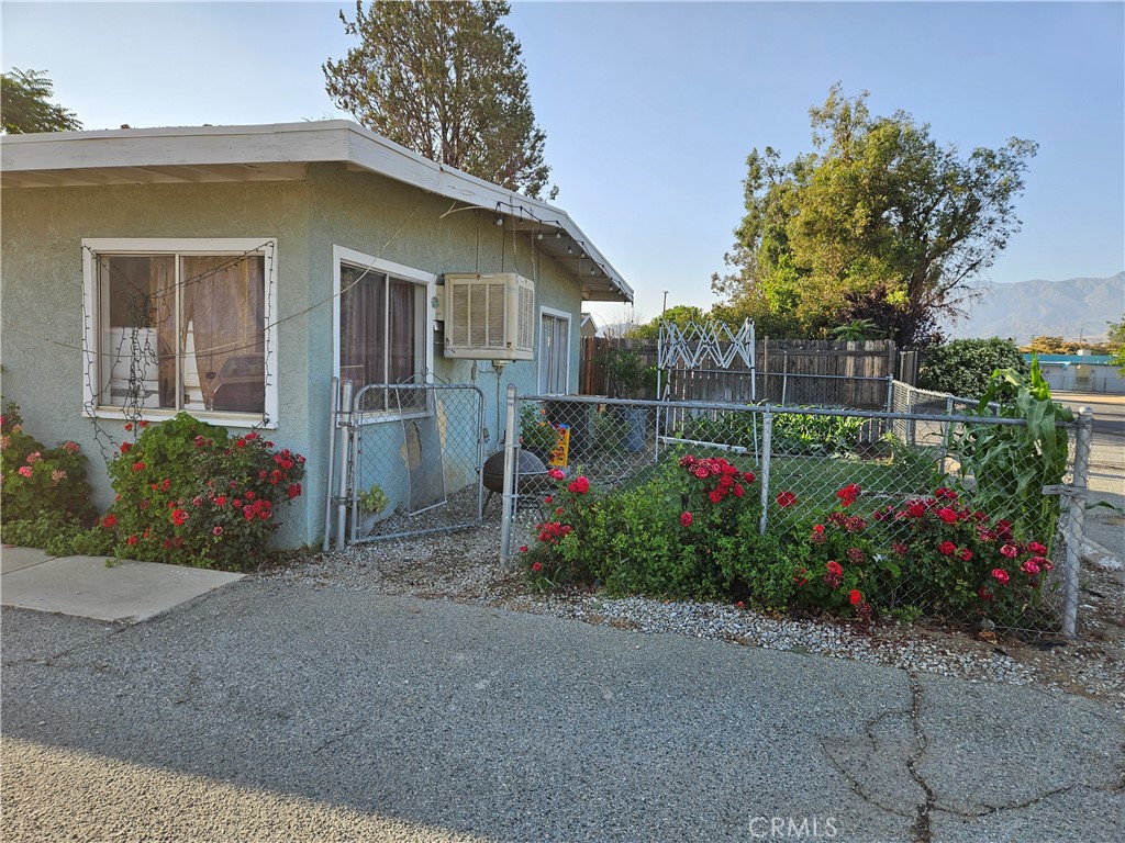637 Maple Avenue