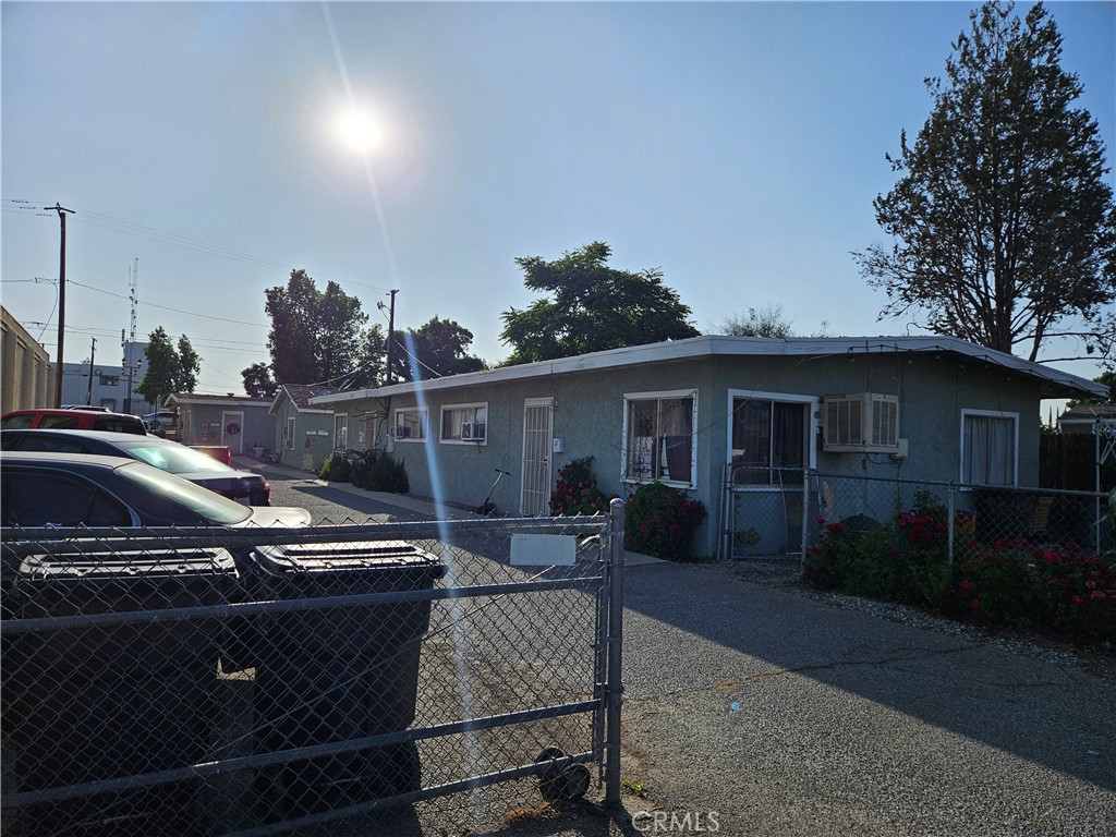 637 Maple Avenue