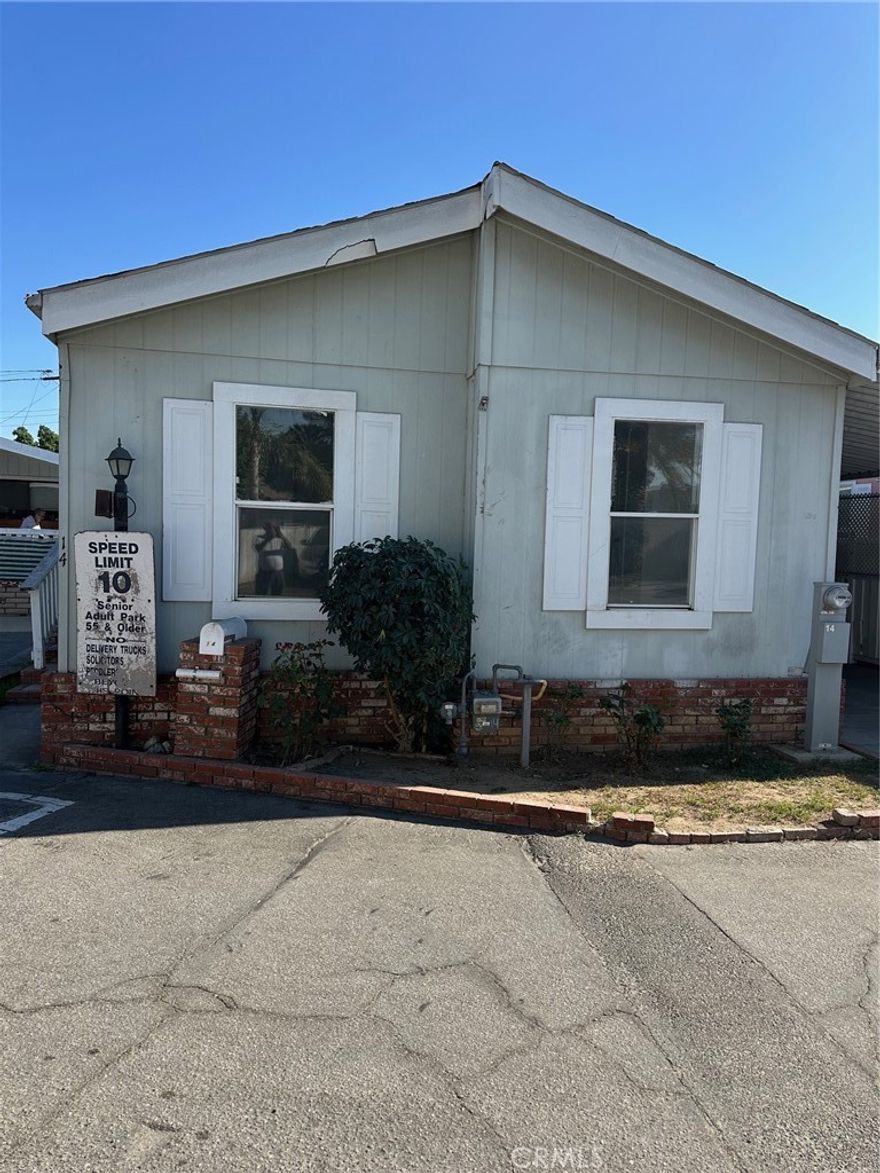 3 Bedrooms and 2 Bathrooms manufacture home located at a 55+ mobile home park in the heart of Riverside. It's fully renovated including fresh paint all inside, new laminated flooring, New Quartz countertops, New bathrooms vanities. New plumbing including new kitchen sink, new faucets, new garbage disposal.  New light fixtures and new ceiling fans in all bedrooms. Central Air condition cooling and heating. New stainless kitchen appliances including new dishwasher, New over hood range. It has a large back yard. The park is close to the 60 freeway and shopping centers.
