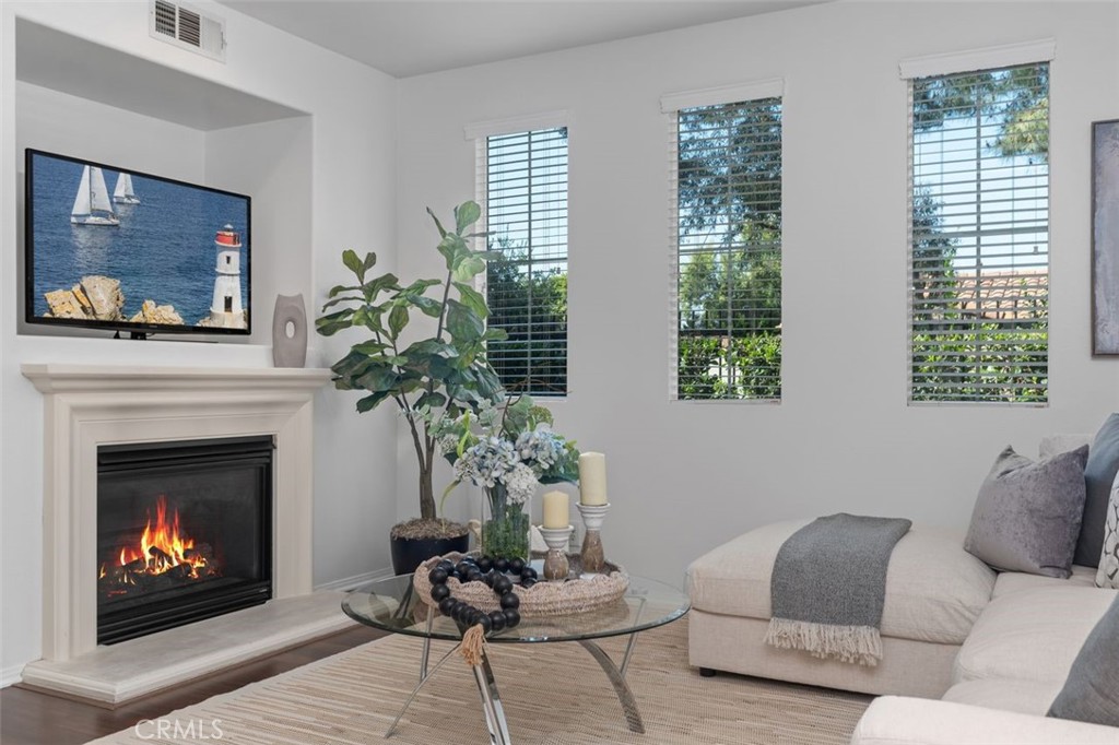 25 Vermillion, Irvine CA 92603 - Photo 7
