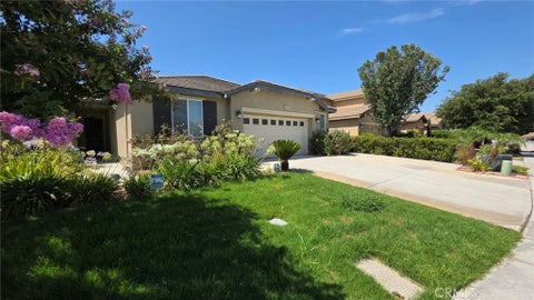 Photo of 11916 Berlyn Dove Court, Jurupa Valley, CA 91752 (MLS # TR26158726)