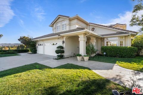 Photo of 3900 Hilton Head Way, Tarzana, CA 91356 (MLS # 25554057)