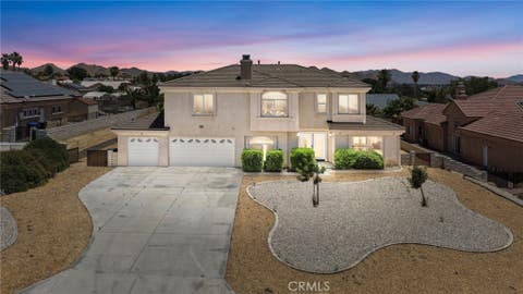 Photo of 16245 Ridge View Drive, Apple Valley, CA 92307 (MLS # CV26124284)