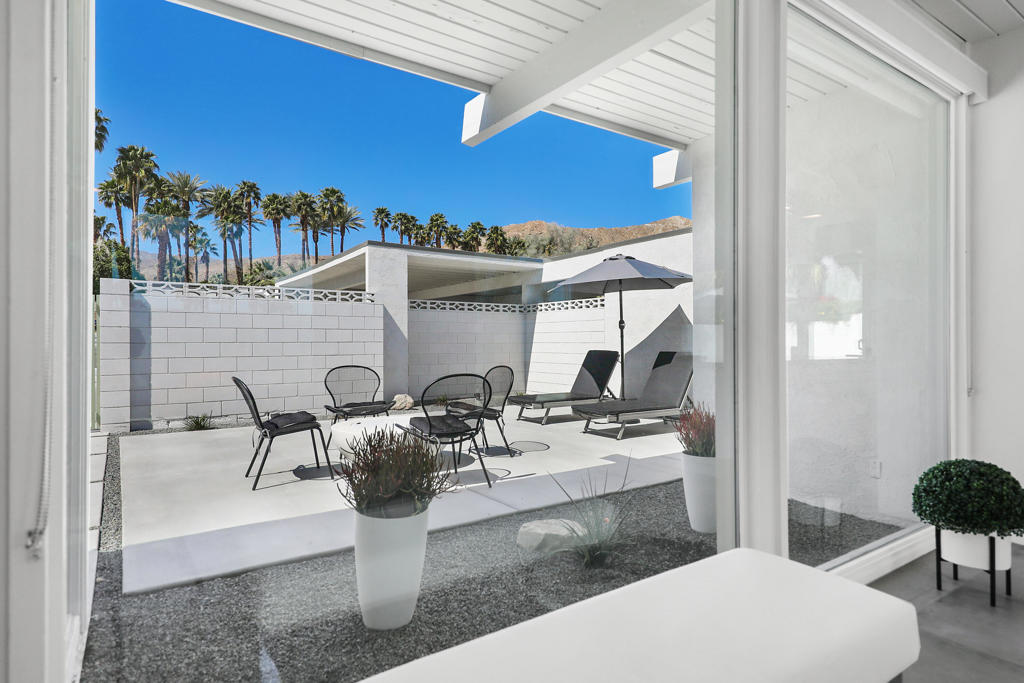 Magnesia Falls Cove - Residential Lease
