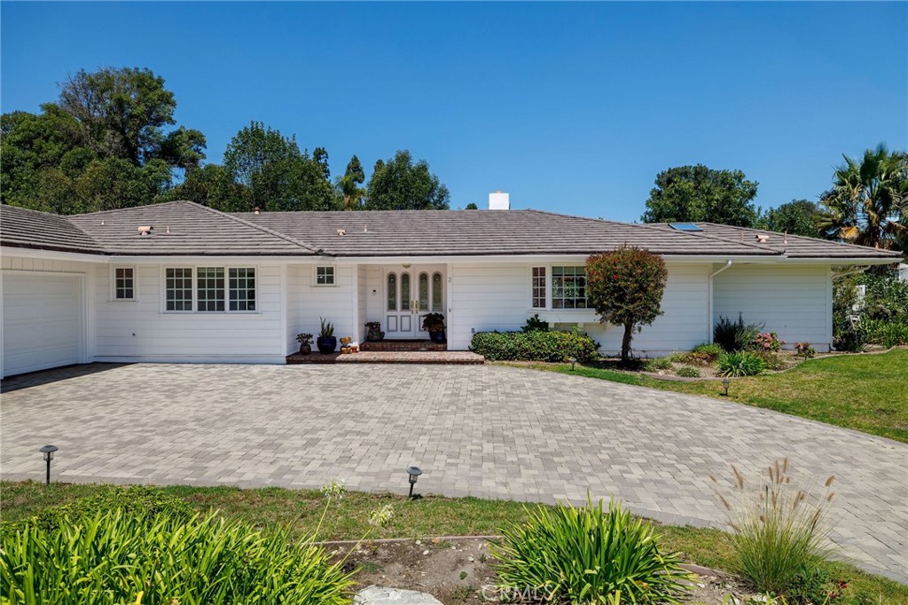 3 Dobbin Lane
