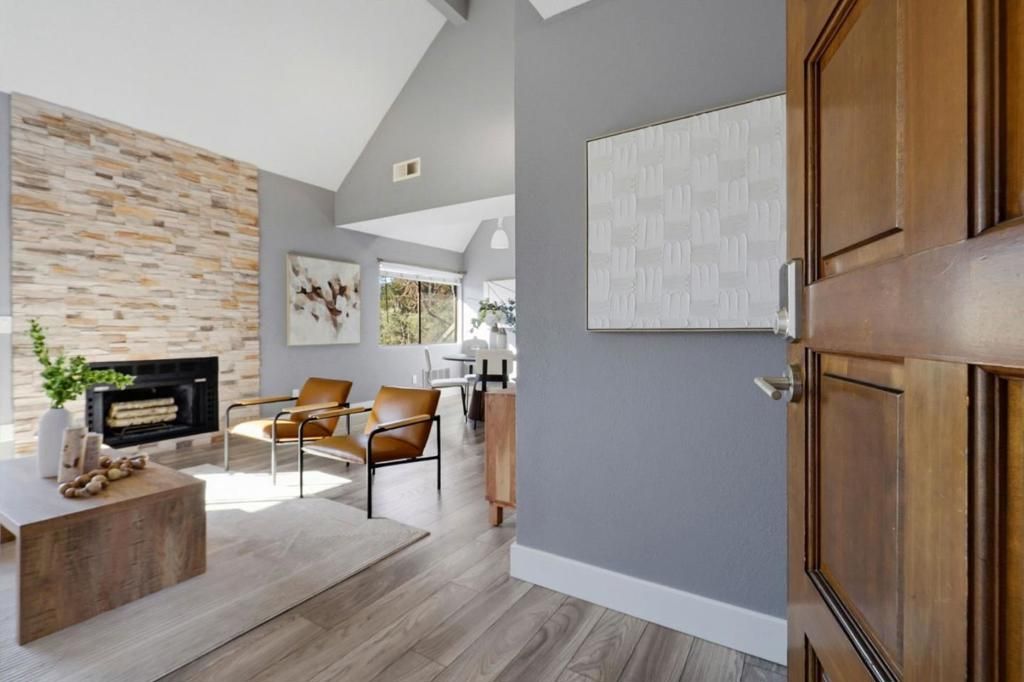 Photo of 1806 Braddock Court, San Jose, CA 95125 (MLS # ML82030670)