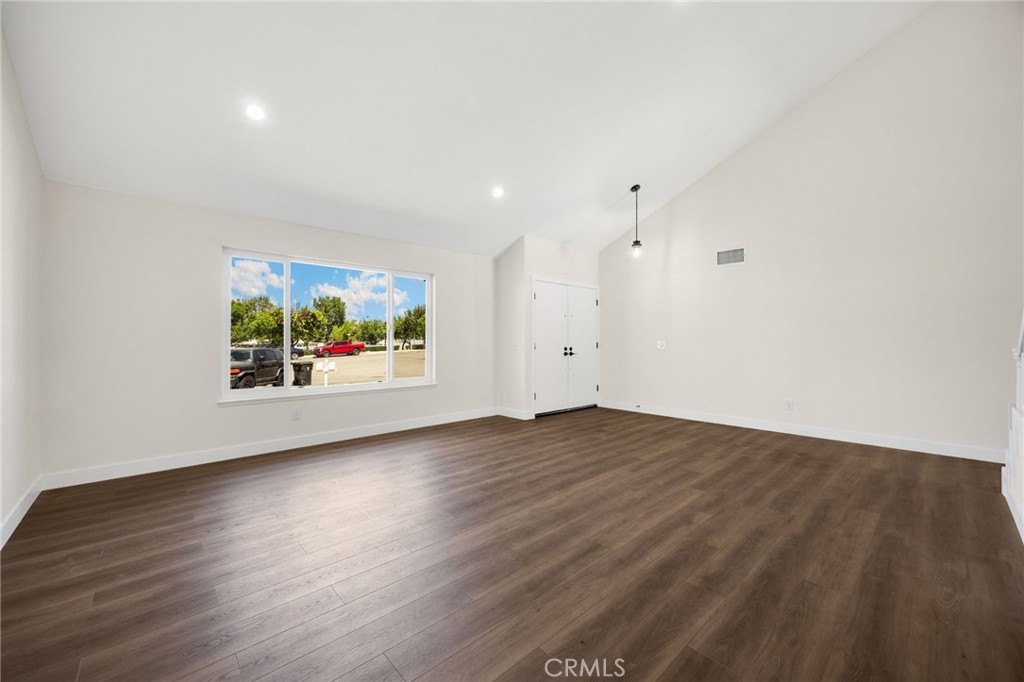 754 Stanford Circle