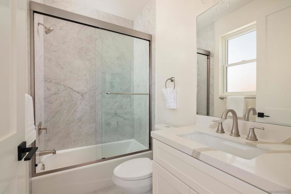 Ocean Beach - Residential Lease