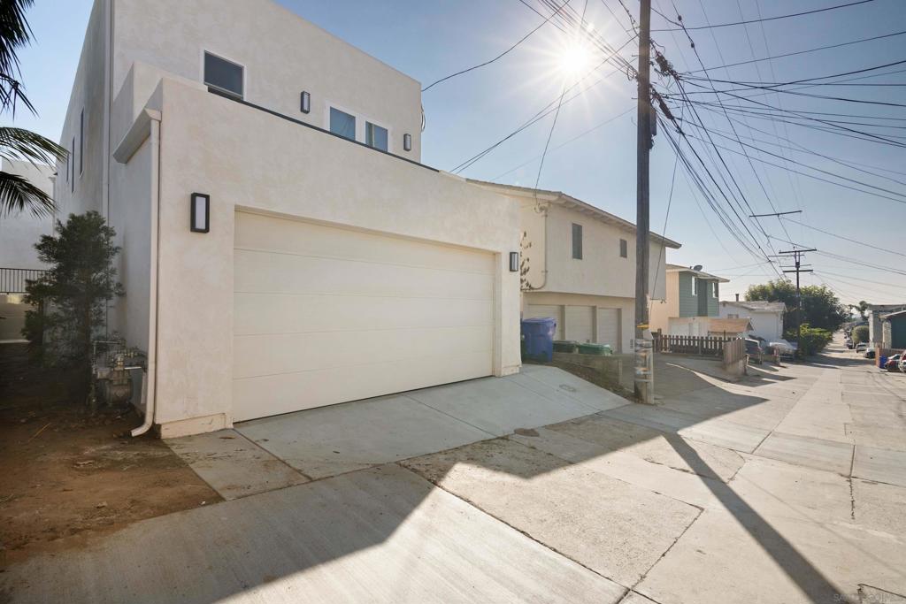 Ocean Beach - Residential Lease