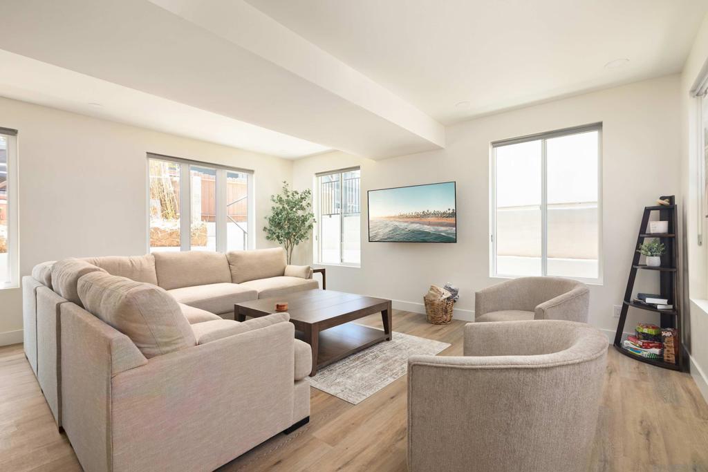 Ocean Beach - Residential Lease