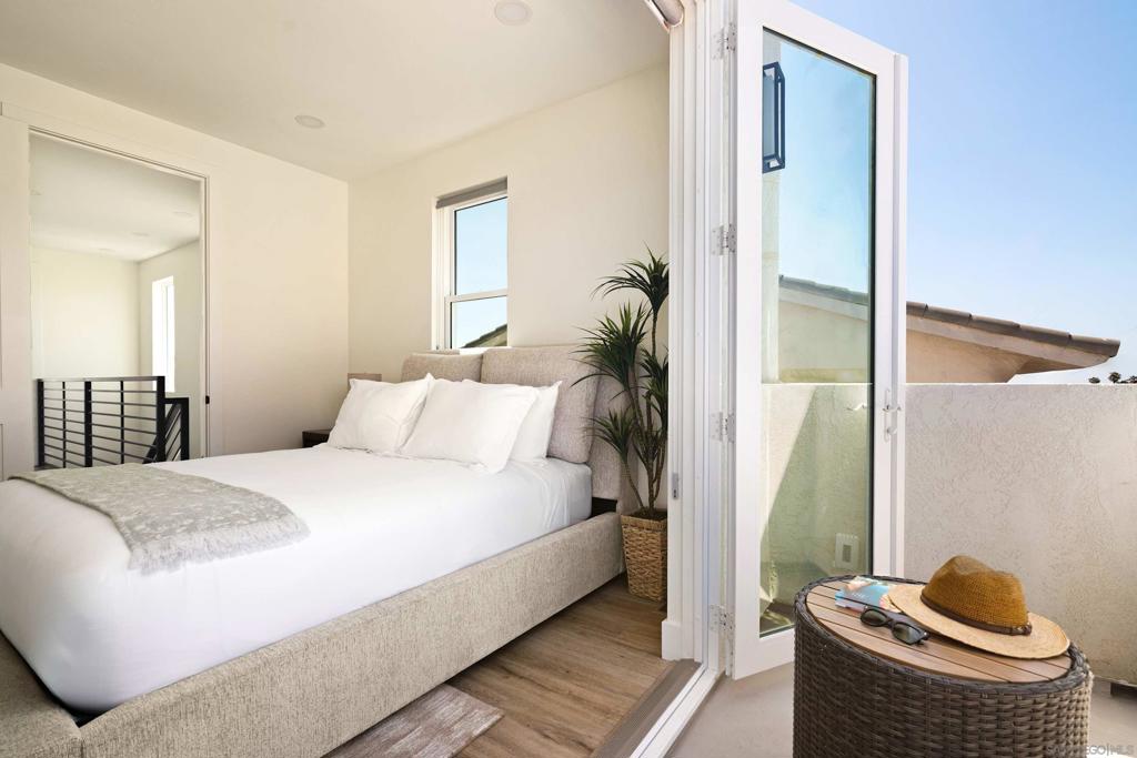 Ocean Beach - Residential Lease