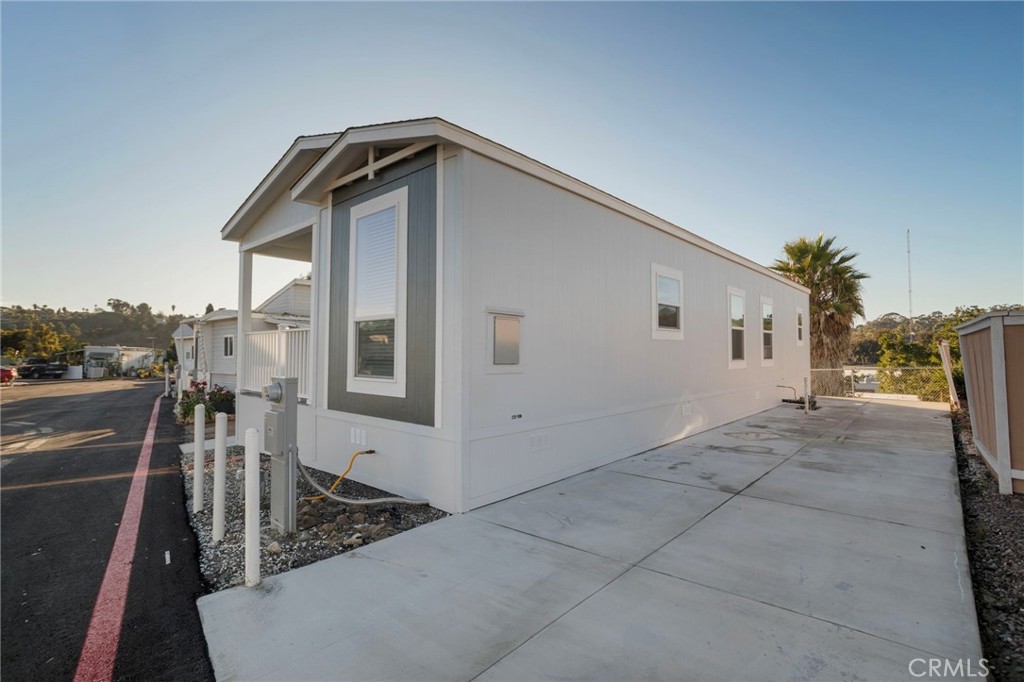 3030 Oceanside Boulevard 44