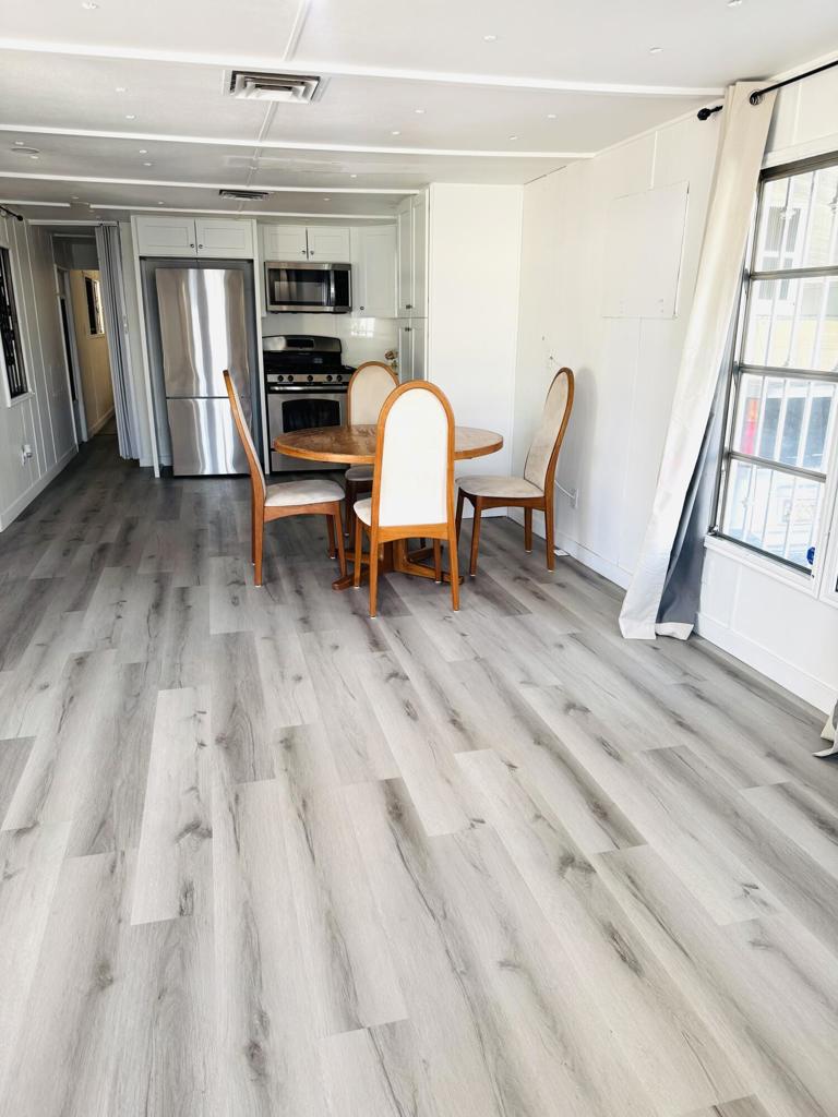 80870 Us Highway 111 219