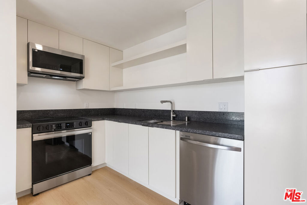 8561 Belmont Street 2