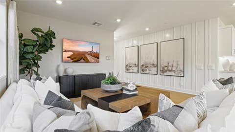 Tiny photo for 684 Guy Turner Drive, Camarillo, CA 93010 (MLS # OC26157977)