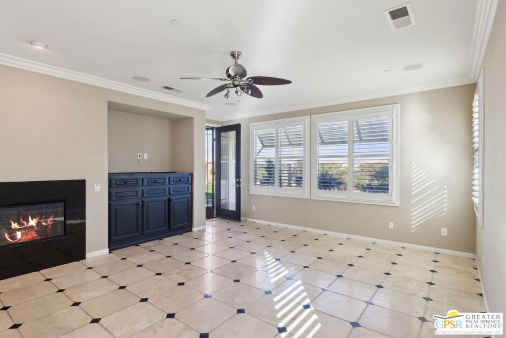 Four Seasons - Residential